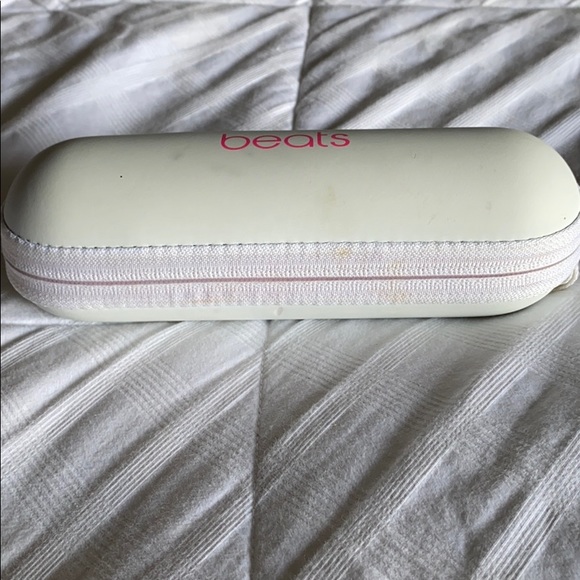 Beats by Dre. Pill speaker - Picture 5 of 6